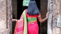 Delhi Restaurant Saree Ban:'স্মার্ট পোশাক নয়', দিল্লির রেস্তোরাঁয় মহিলাকে ঢুকতে বাধা