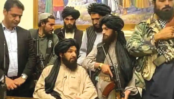 Afghanistan: পাক স্বীকৃতির অপেক্ষা! ইসলামাবাদে আফগান ফার্স্ট সেক্রেটারির নাম পাঠাল তালিবান 