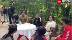 Video: 'জিনা ইসিকা নাম হ্যায়...' পাহাড়ের রাস্তায় গান ধরলেন DIG, তাল মেলালেন Mamata
