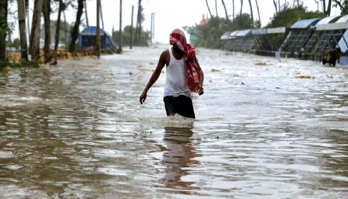 CAG: মালদহ-মুর্শিদাবাদে বন্যা-ত্রাণে দুর্নীতির অভিযোগ, CAG তদন্তের নির্দেশ হাইকোর্টের