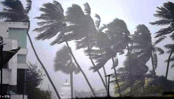 Cyclone Jawad:  রাজ্যে দুর্যোগের ঘনঘটা; রবিবার প্রবল বৃষ্টির আশঙ্কা শহরে 