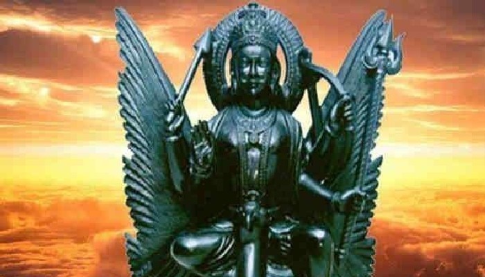 এই Shani Amavasya-য় তেলপূর্ণ পাত্রে নিজের মুখের ছায়া দেখুন; তার পর দেখুন কী হয়