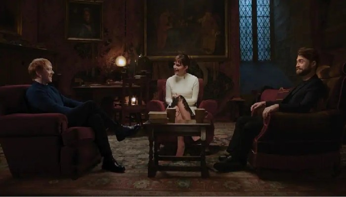 প্রকাশ পেল Harry Potter Reunion Special-র প্রথম লুক, রয়েছেন  Harry, Ron এবং Hermione