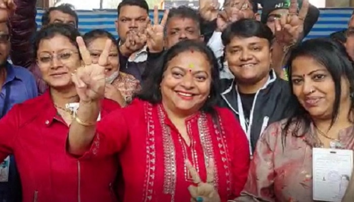 Ratna Chatterjee wins KMC election: &#039;আমার বাড়ি-এলাকা দখলে রাখলাম,&#039; রেকর্ড মার্জিনে শোভনকে &#039;হারিয়ে&#039; জয়ী রত্না 
