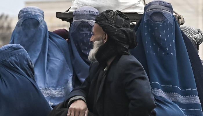 Taliban: ছেলেরা না থাকলে রোড ট্রিপে মহিলাদের যাওয়া বারণ, নয়া ফতোয়া তালিবানের