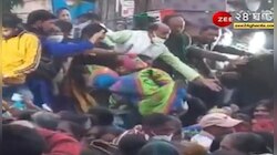 Video:  কে আগে কম্বল নেবে? তৃণমূলের অনুষ্ঠানে হুড়োহুড়িতে অসুস্থ বেশ কয়েকজন