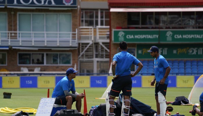 KL and Mayank with Rahul Dravid 