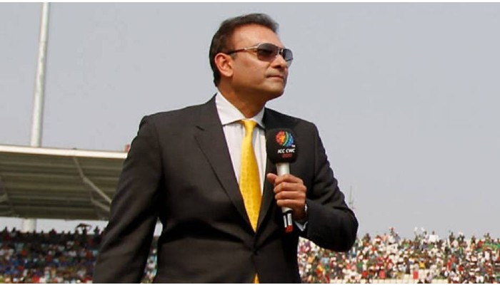 INDvsWI: কেন মাইক হাতে প্রত্যাবর্তন করছেন না Ravi Shastri? INDvsWI: কেন মাইক হাতে প্রত্যাবর্তন করছেন না Ravi Shastri?