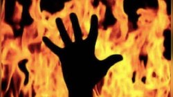 দাউদাউ করে জ্বলছে 'ঘরের লক্ষ্মী', ২০ হাজার টাকার জন্য গৃহবধূকে 'নৃশংস হত্যা'