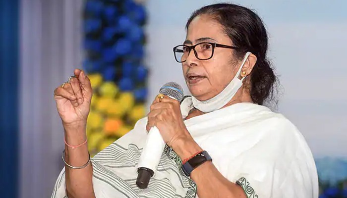 Mamata Banerjee: শনিবার শীর্ষ নেতাদের নিয়ে জরুরি বৈঠক ডাকলেন মমতা 