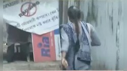 বিধাননগরে 'ঢুকছে' বহিরাগতরা? শৌচাগার থেকে 'পাকড়াও' ভুয়ো ভোটার!