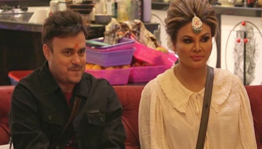 Rakhi Sawant Separation: প্রেম দিবসের আগে বিচ্ছেদ ঘোষণা রাখির,'ভাড়া করা বর,নাটক বন্ধ করো',মন্তব্য নেটিজেনদের