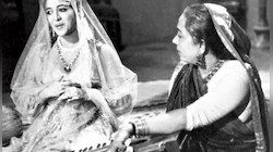 ছবিতে সেদিন ভুল এবং বেসুরো গাইলেন সন্ধ্যা মুখোপাধ্যায়! কেন?