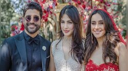 শিবানি এখন ফারহানের 'সমস্যা', এ কী বললেন কাছের বন্ধু রিয়া চক্রবর্তী!