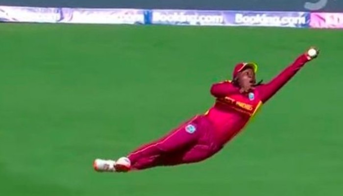 ICC Women’s World Cup 2022: দুর্ধর্ষ ক্যাচে Jonty Rhodes-কে ছাপিয়ে গেলেন Deandra Dottin, England-কে হারিয়ে চমক দিল West Indies ICC Women’s World Cup 2022: দুর্ধর্ষ ক্যাচে Jonty Rhodes-কে ছাপিয়ে গেলেন Deandra Dottin, England-কে হারিয়ে চমক দিল West Indies