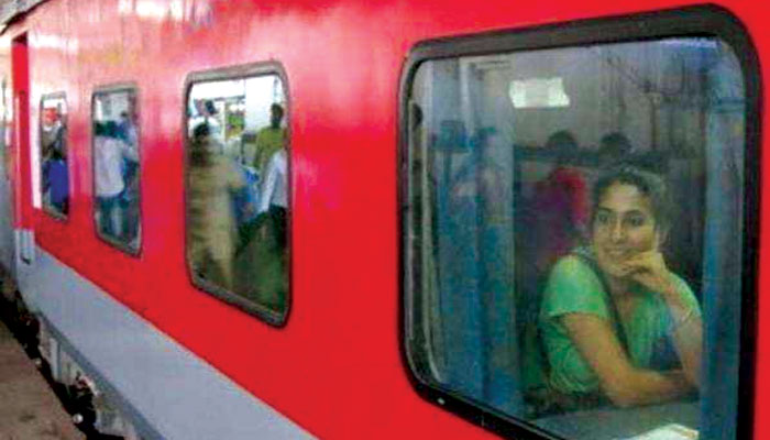  Indian Rail: করোনার কারণে বন্ধ ছিল, যাত্রীদের জন্য এই সুবিধা ফের চালু করল রেল