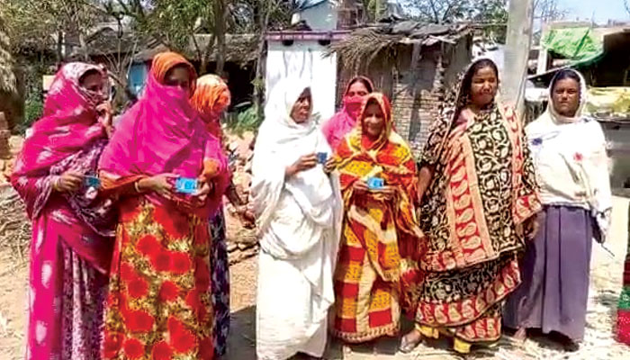 Swasthya Sathi: জামাই-শাশুড়ির চক্র! স্বাস্থ্যসাথী কার্ড দেখিয়ে বিপুল টাকার দুর্নীতি, গ্রেফতার মহিলা Swasthya Sathi: জামাই-শাশুড়ির চক্র! স্বাস্থ্যসাথী কার্ড দেখিয়ে বিপুল টাকার দুর্নীতি, গ্রেফতার মহিলা