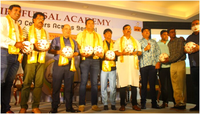 Futsal: রাজ্যের ১০ জায়গায় ফুটসল অ্যাকাডেমি তৈরি করছে IFA