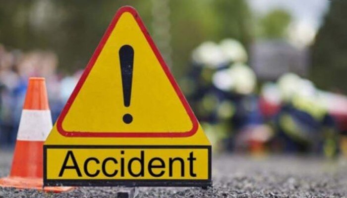 Malda Accident: নিয়ন্ত্রণ হারিয়ে চায়ের দোকানে ঢুকল লরি! আহত ২