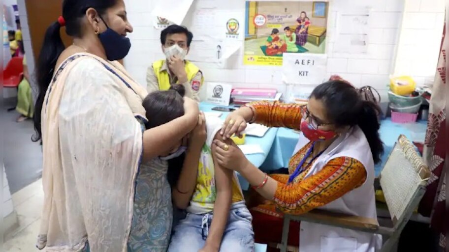 ৬ থেকে ১২ বছর বয়সীদের জন্য ভ্যাকসিনে অনুমোদন, ছাড়পত্র দিল ডিজিসিআই
