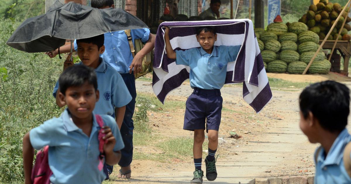 Heatwave: প্রবল গরমের সাথে তাপপ্রবাহ, কমানো হল স্কুলের সময়