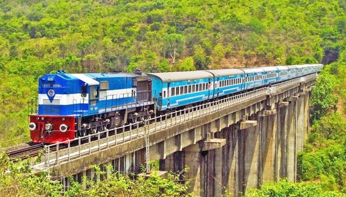 Railway Recruitment: রেলে চাকরি পাবেন, কিন্তু পরীক্ষা দিতে হবে না! জেনে নিন কীভাবে