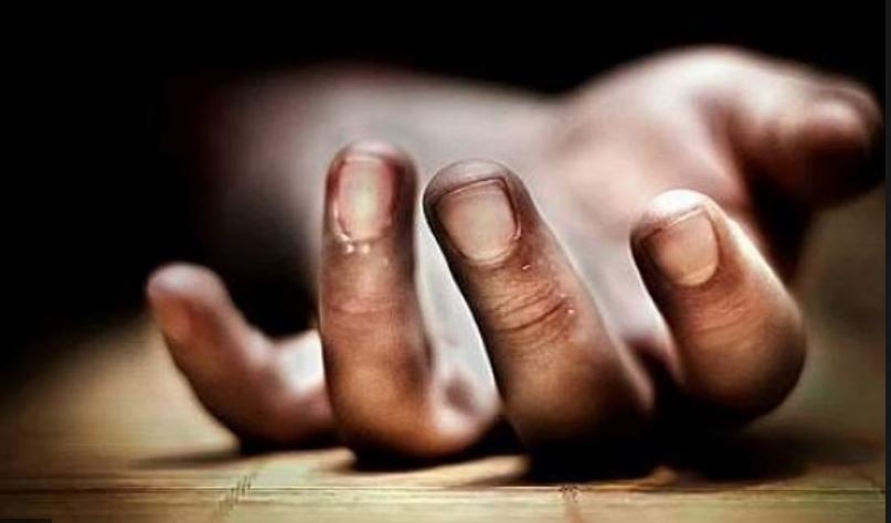 Suicide: &#039;বউ শাড়ি পরতে পারে না,&#039; অবসাদে আত্মঘাতী যুবক