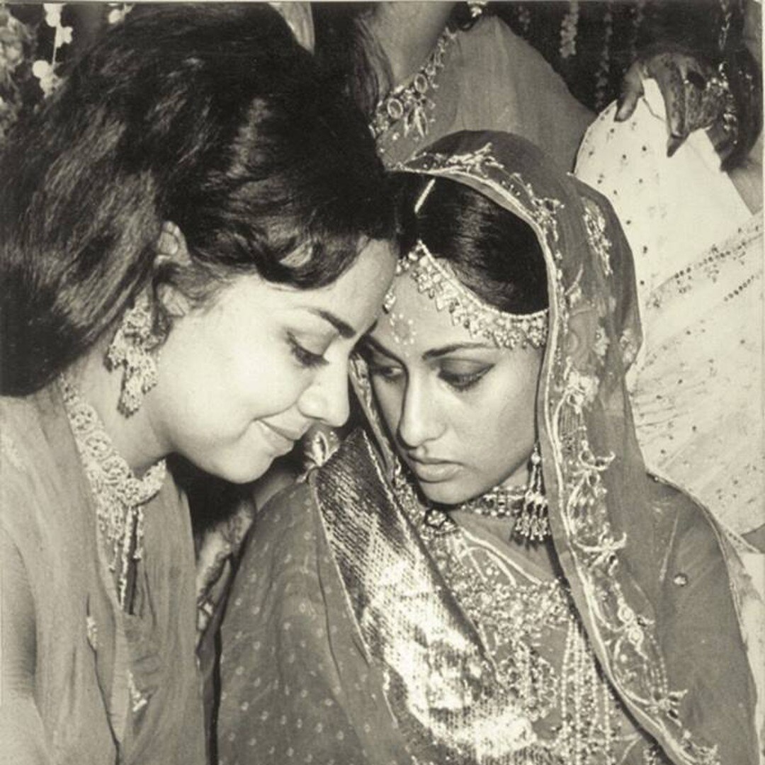 Amitabh Bachchan and Jaya Bachchan 49th Marriage Anniversary 8