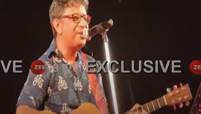 Rupankar Bagchi-KK: কেকে বিতর্কের পর প্রথমবার স্টেজ শোয়ে রূপঙ্কর, গাইলেন 'আমার মতে তোর মতন কেউ নেই' Rupankar Bagchi-KK: কেকে বিতর্কের পর প্রথমবার স্টেজ শোয়ে রূপঙ্কর, গাইলেন 'আমার মতে তোর মতন কেউ নেই'