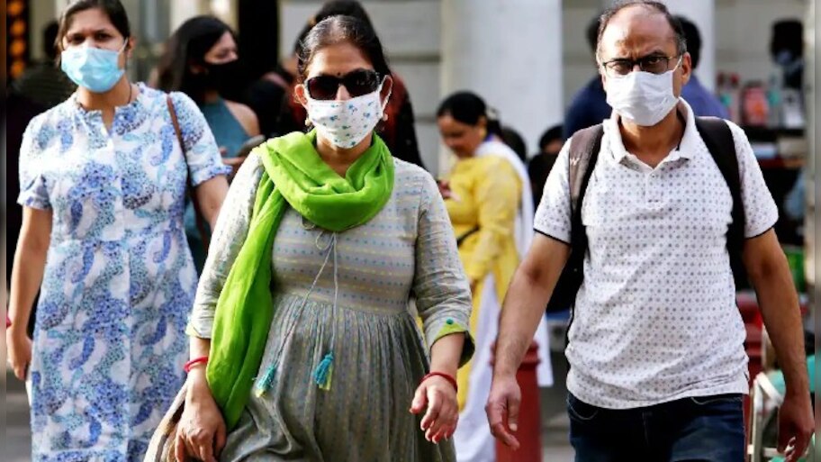 Covid-19 fourth wave scare: ফের বাড়ছে করোনা, মাস্ক পরা বাধ্যতামূলক হল দেশের এই শহরে