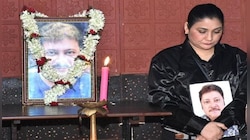 অভিষেকের ছবি সঙ্গে নিয়ে ব্যাংকক যাওয়ায় কটাক্ষের শিকার, ট্রোলের জবাব দিলেন স্ত্রী
