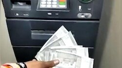 তুলতে চাইছেন ১০০, ATM দিচ্ছে ৫০০! টাকা তুলতে এই কিয়স্কে ভিড় জমালেন মানুষ 