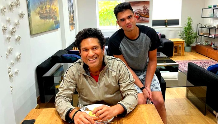 Sachin Tendulkar: ছেলের হাতে বানানো ডিমের এই রেসিপি পৃথিবীর সেরা পদ! বলছেন বাবা Sachin Tendulkar: ছেলের হাতে বানানো ডিমের এই রেসিপি পৃথিবীর সেরা পদ! বলছেন বাবা