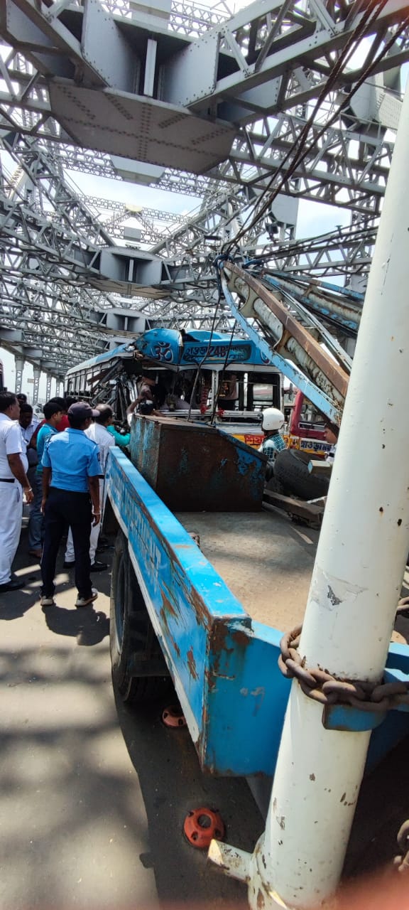 Howrah Bridge Accident 3