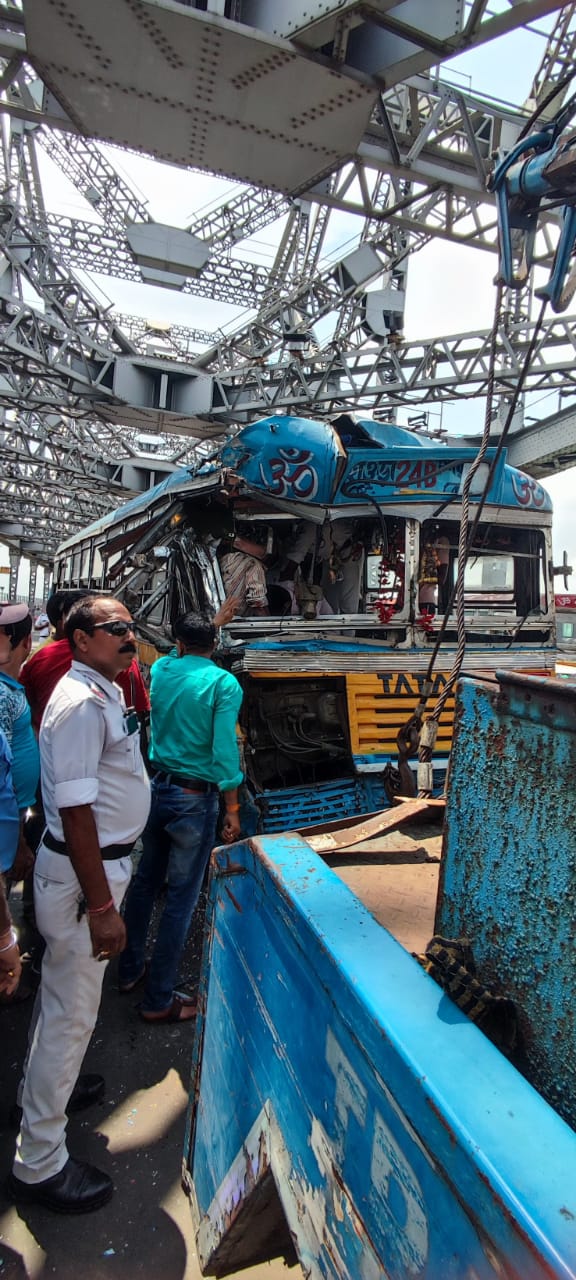 Howrah Bridge Accident 2