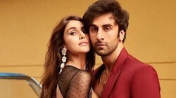 বোল্ড ফটোশুটে রণবীর-বাণী, ভাইরাল ছবি