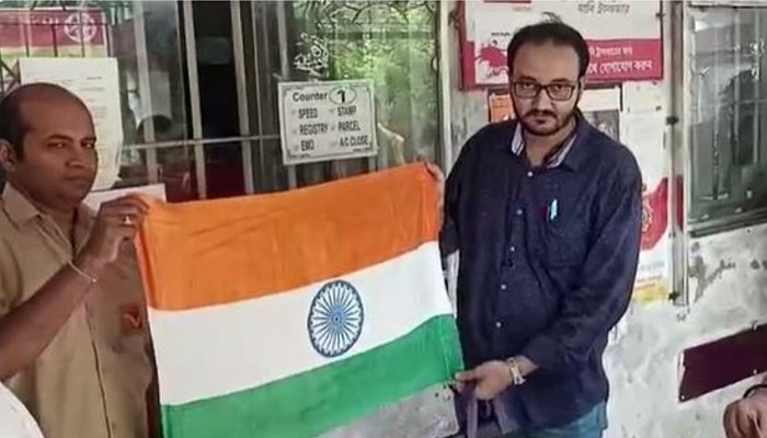 Post Office Selling National Flag