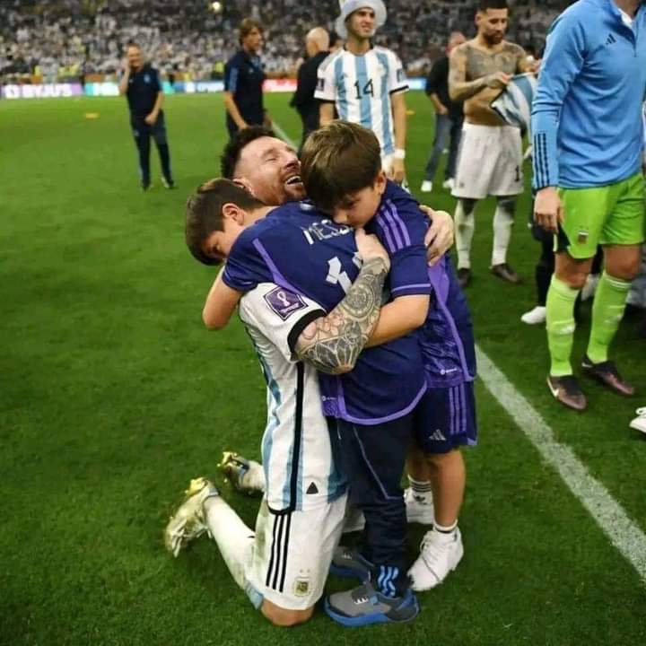 Linonel Messi celebrates FIFA World Cup 2022 win with family 4