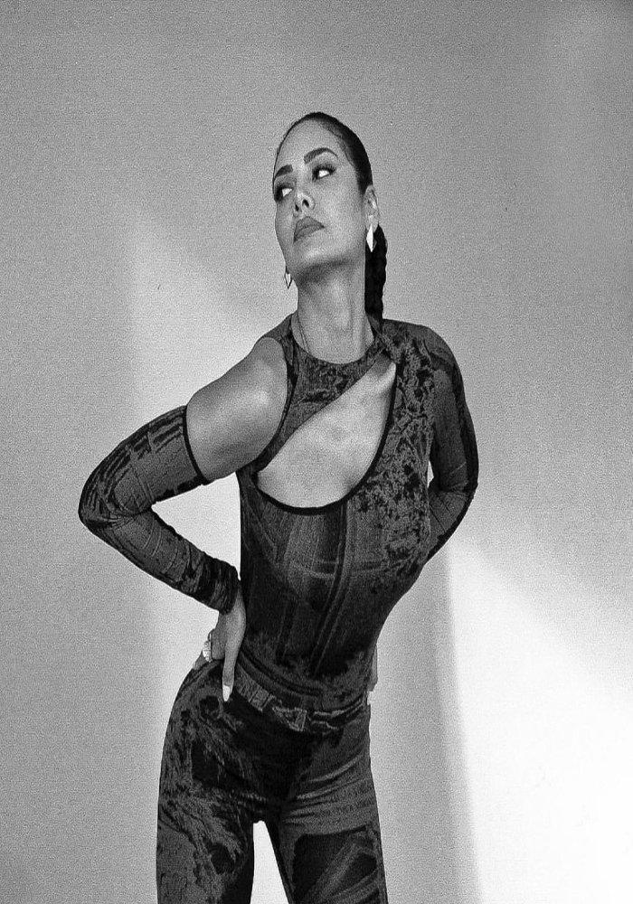 Fohisha qizlar Sergiev Posad Eski sikiklar