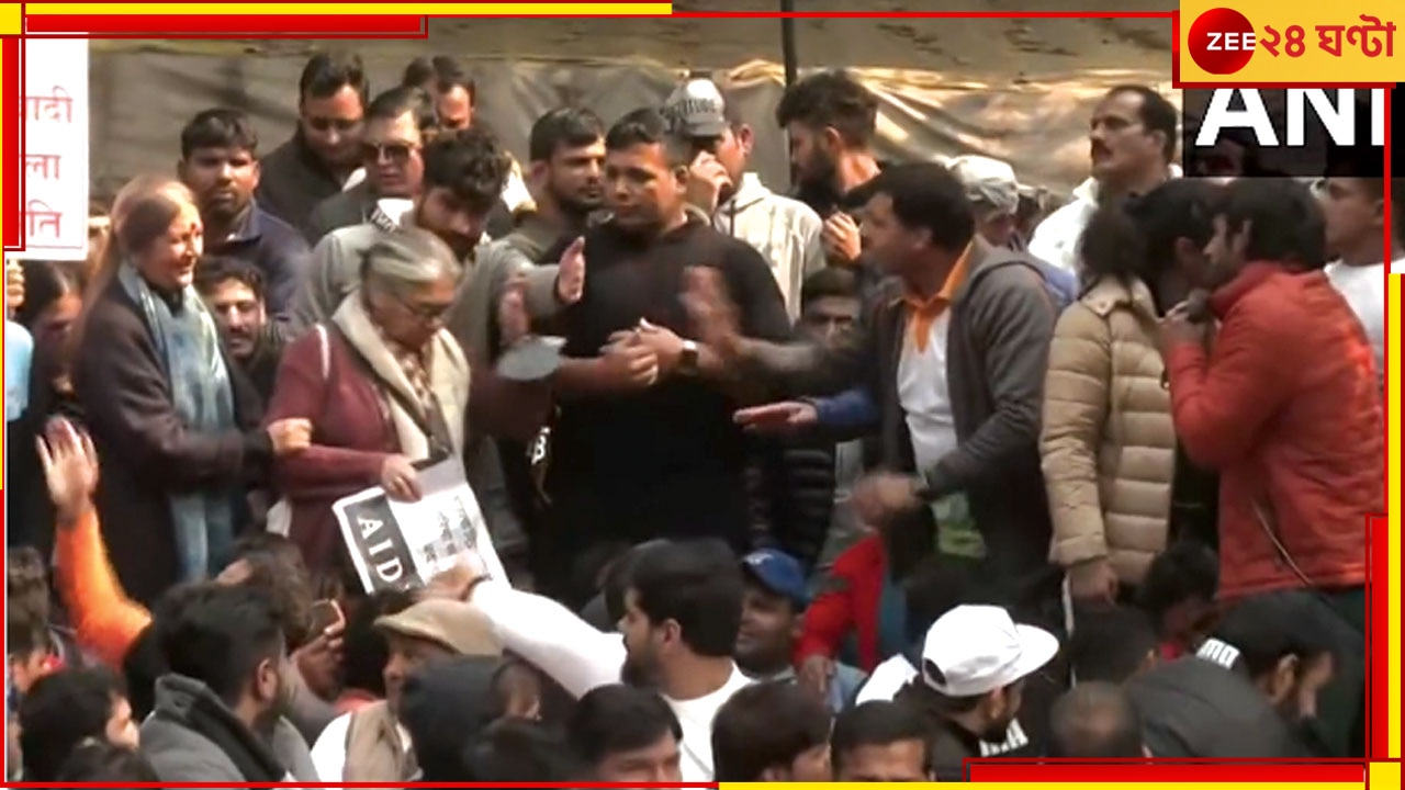 Wrestler&#039;s Protest in Delhi: দিল্লিতে কুস্তিগীরদের ধরনায় হাজির বৃন্দা, মঞ্চ থেকে নেমে যেতে বললেন বজরং পুনিয়া