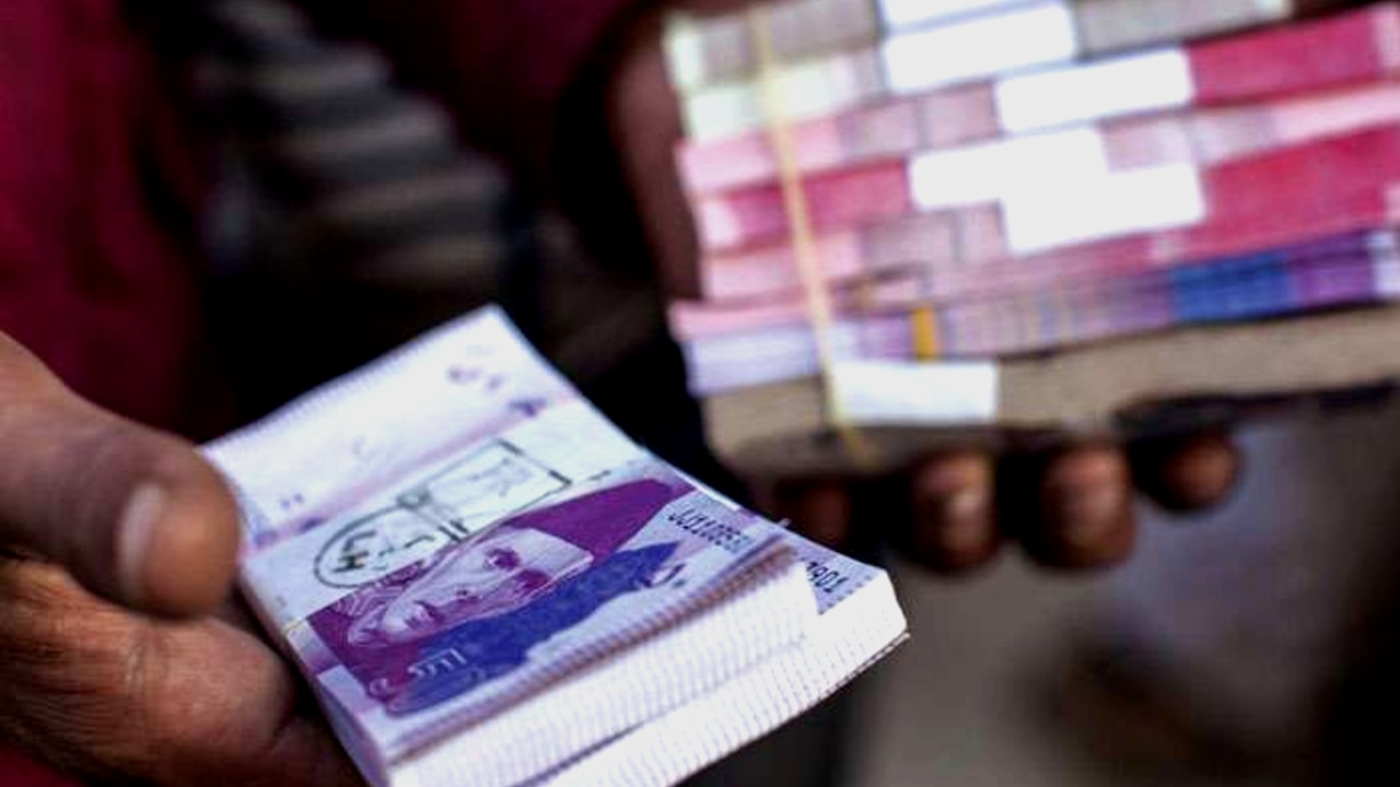 Pakistan Economic Crisis: ভয়ংকর আর্থিক পরিস্থিতি! পাকিস্তানে ১ ডলারের দাম শুনলে চমকে যাবেন