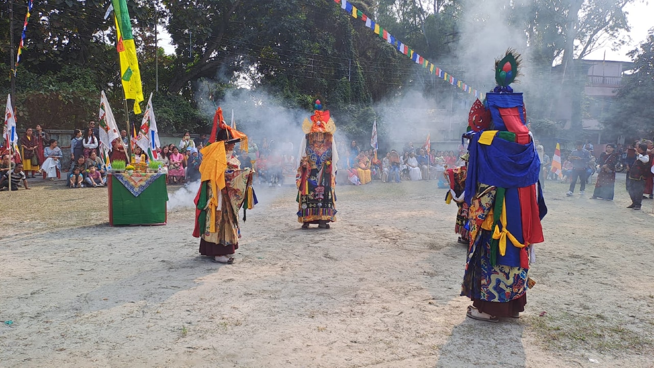 ঐতিহাসিক নৃত্য