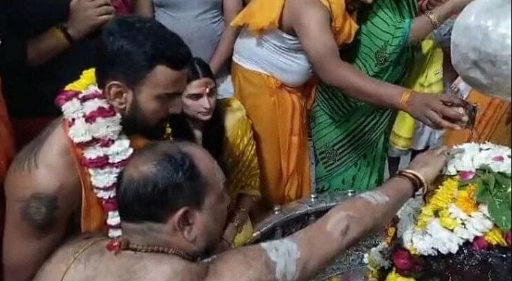 Athiya Shetty-KL Rahul seek blessings at Ujjain's Mahakaleshwar temple