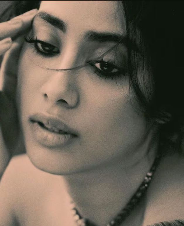 Fans Compared Janhvi Kapoor With Iconic Smita Patil