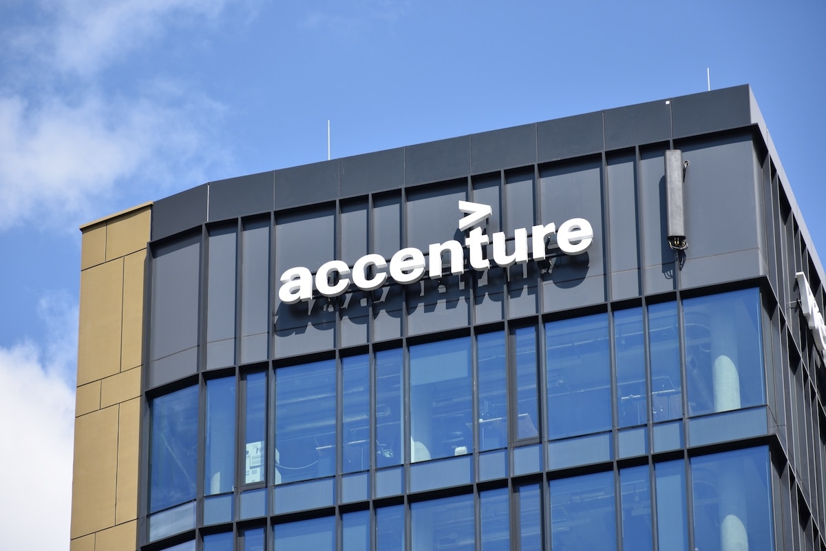 Accenture to layoff