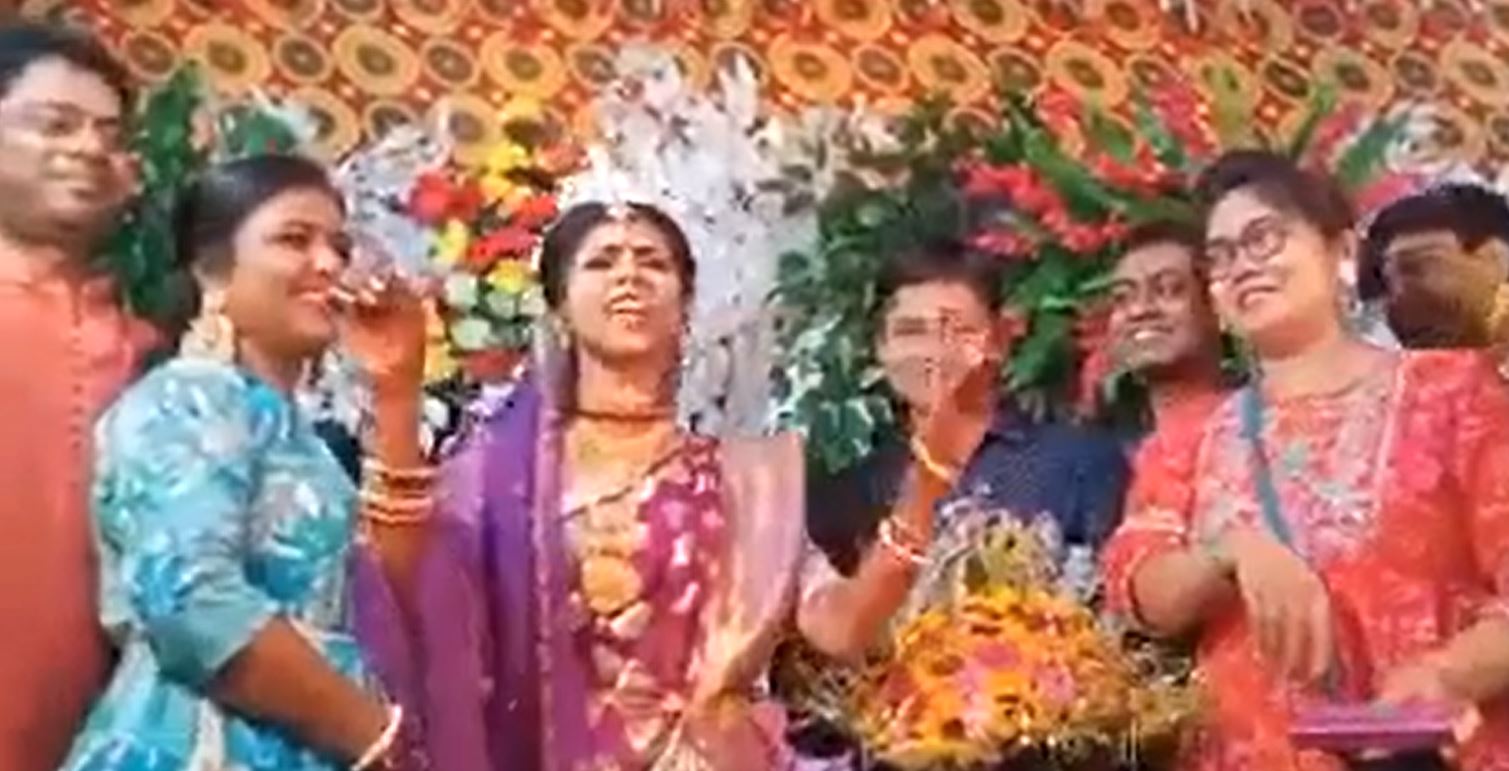 Viral TET Bride