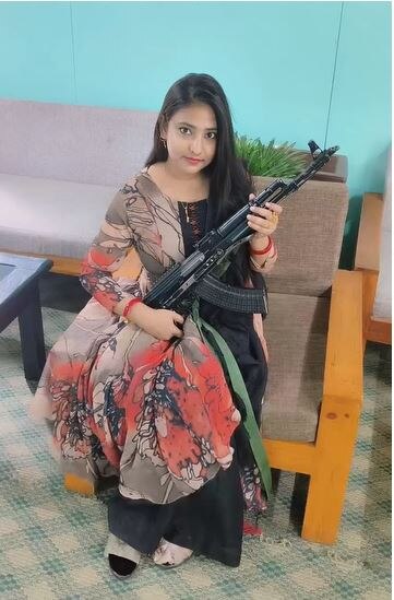 Husband gifted Machinegun to wife