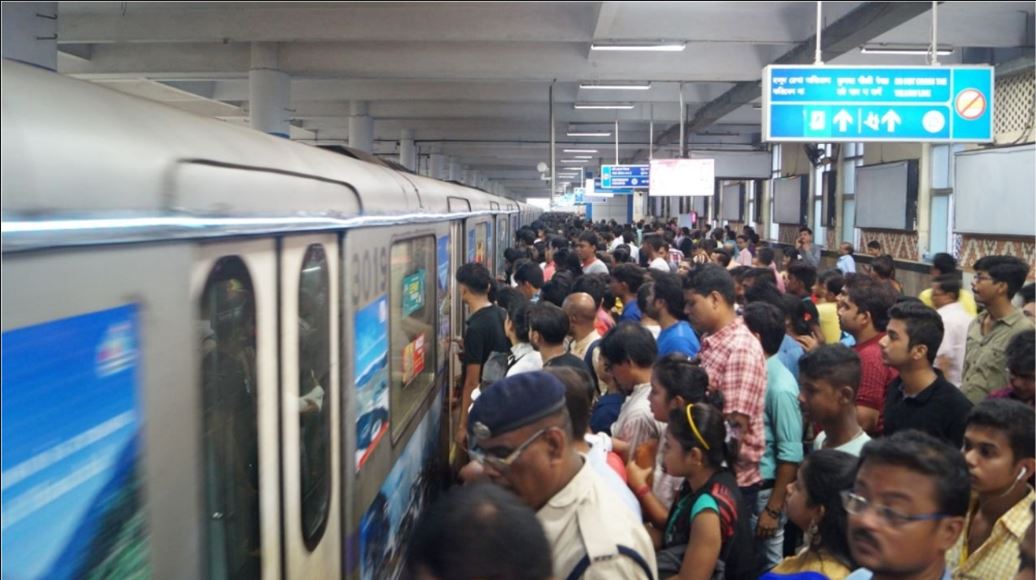 Durga Puja 2023 Kolkata Metro record