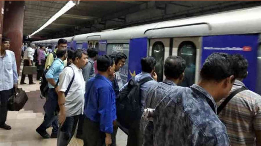 Durga Puja 2023 Kolkata Metro record