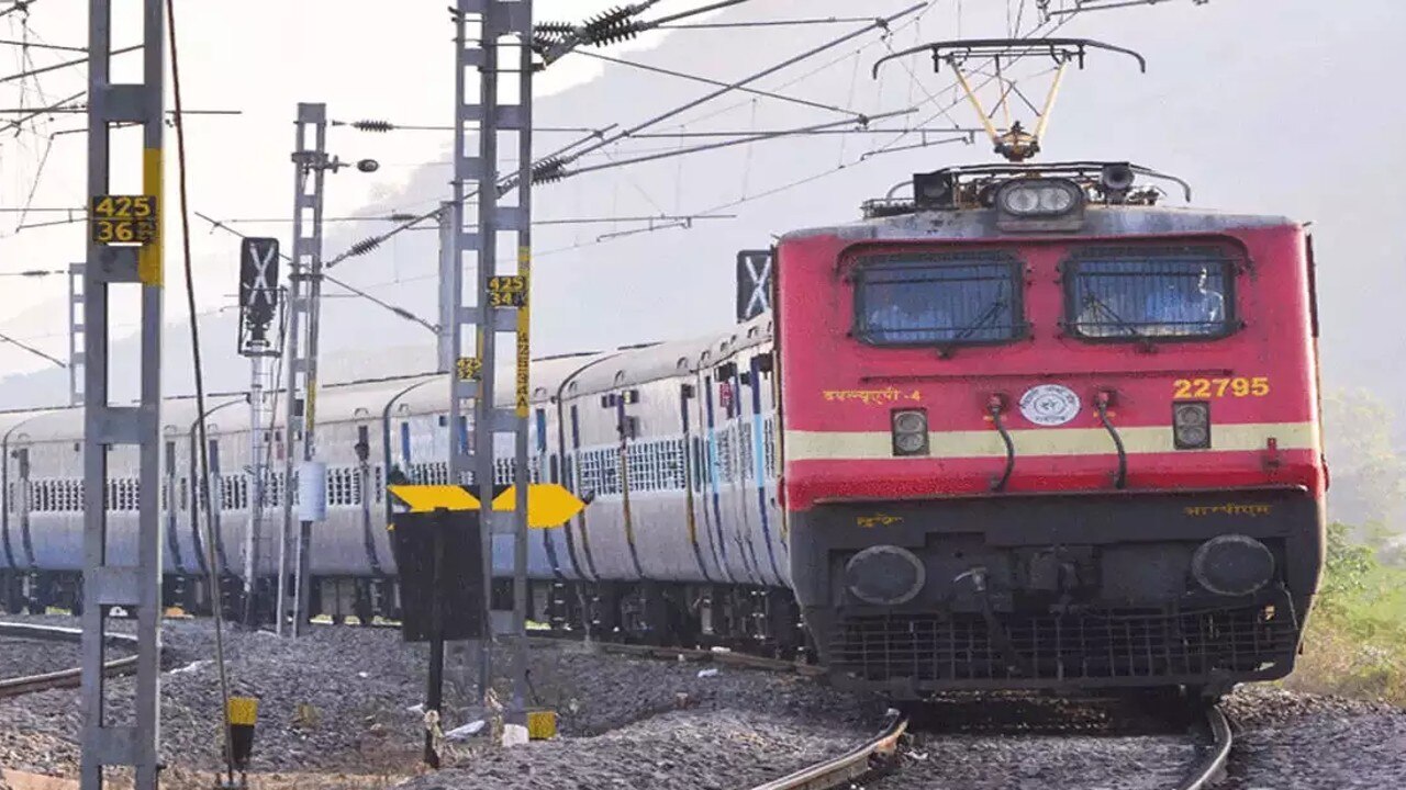 Indian Railways Earning from Waiting list Tickets cancel